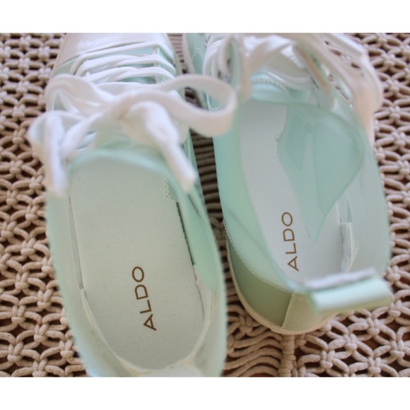 NWOT Aldo Mint Vinyl Clear Platform High Tops 6.5 37 EURO 4 UK - Picture 9 of 9